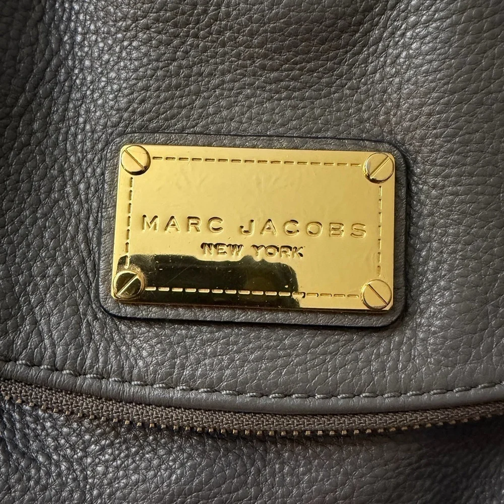 MARC BY MARC JACOBS NATASHA LEATHER CROSSBODY